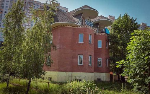 Левобережный